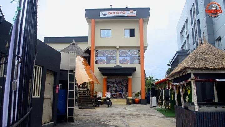 Yakoyo Abula Joint - Lekki in 6, Otunba Adedoyin Ogungbe Cresent, Lekki Phase 1, Lekki, Nigeria, Lagos